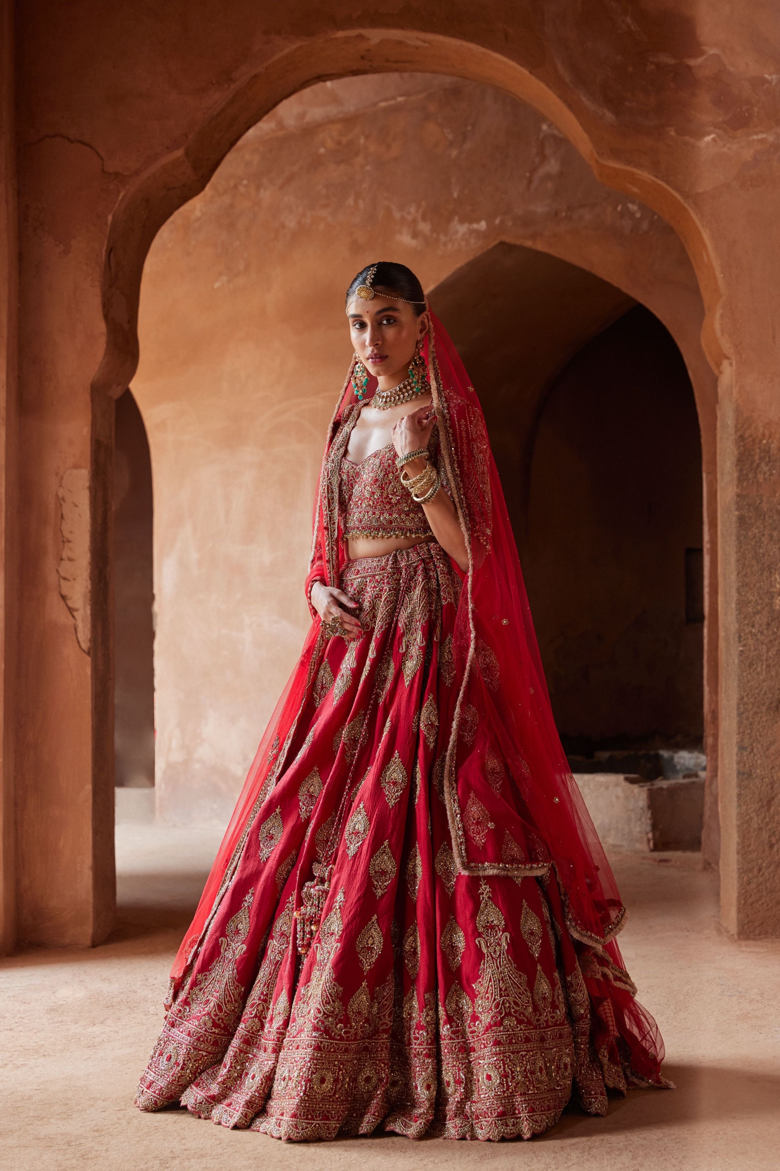 Nitika Gujral Cardinal Red Raw Silk Lehenga Set Elahe