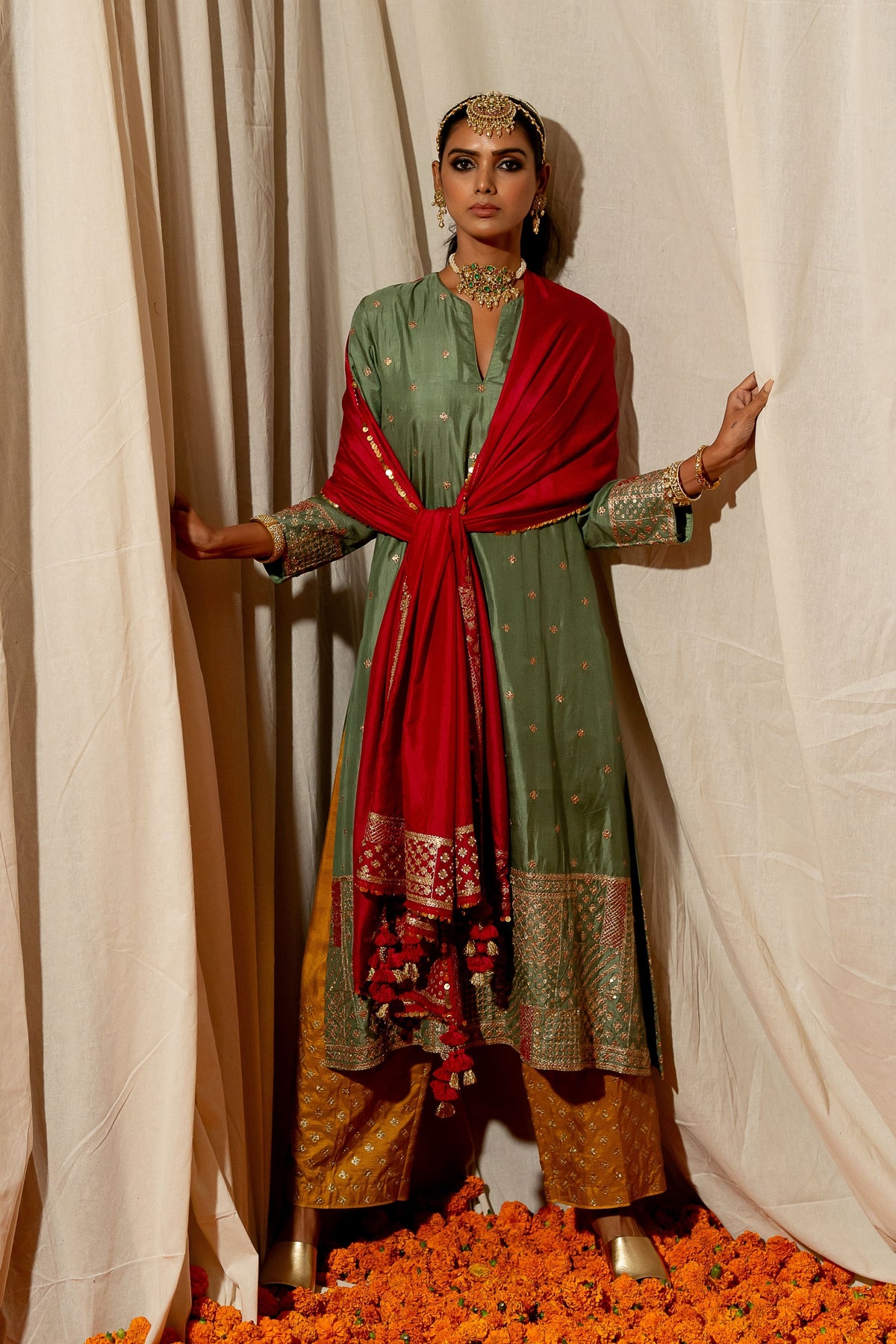 Madhu Kurta With Izhaar