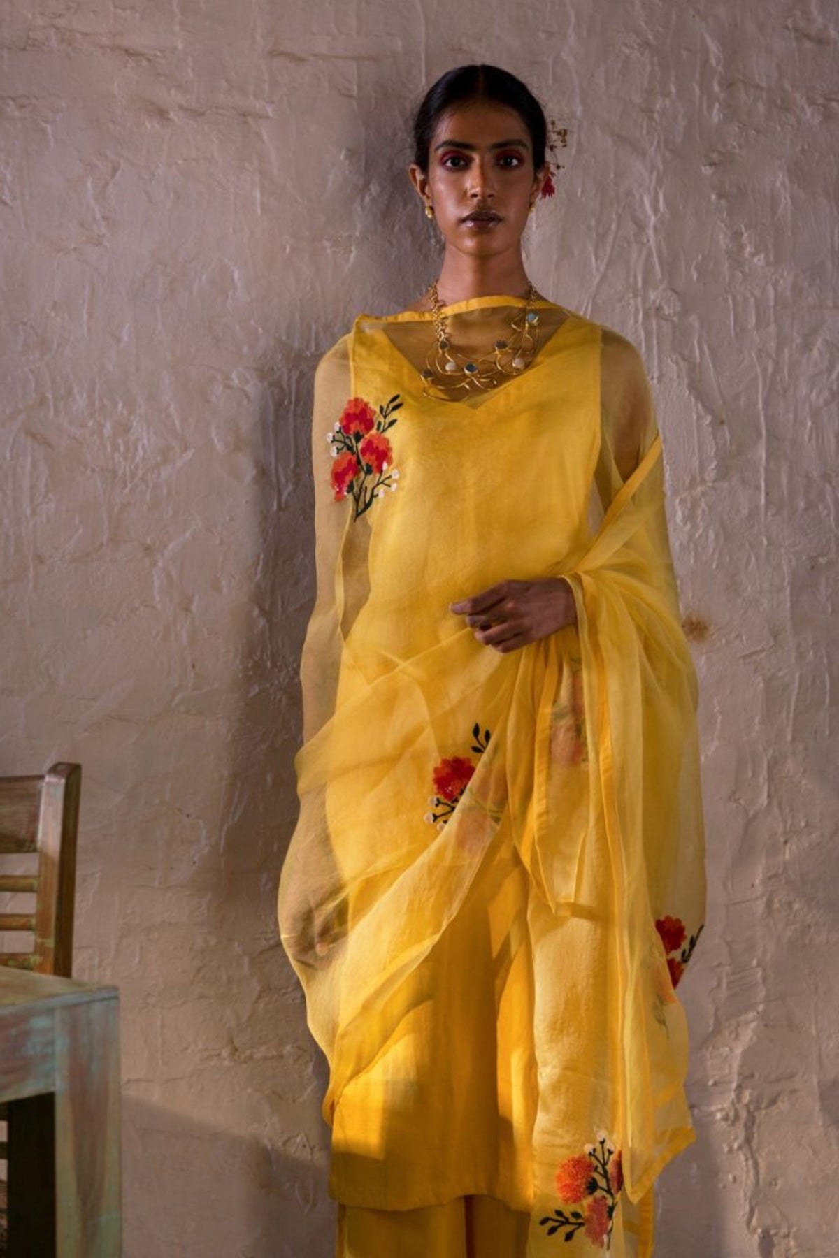 Gul Nilakshi Kurta Set