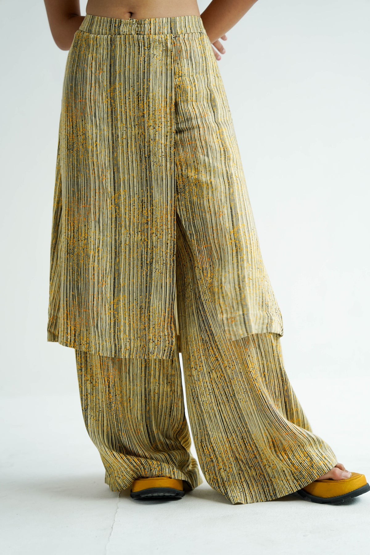 Stripe Freckle Drape Pants