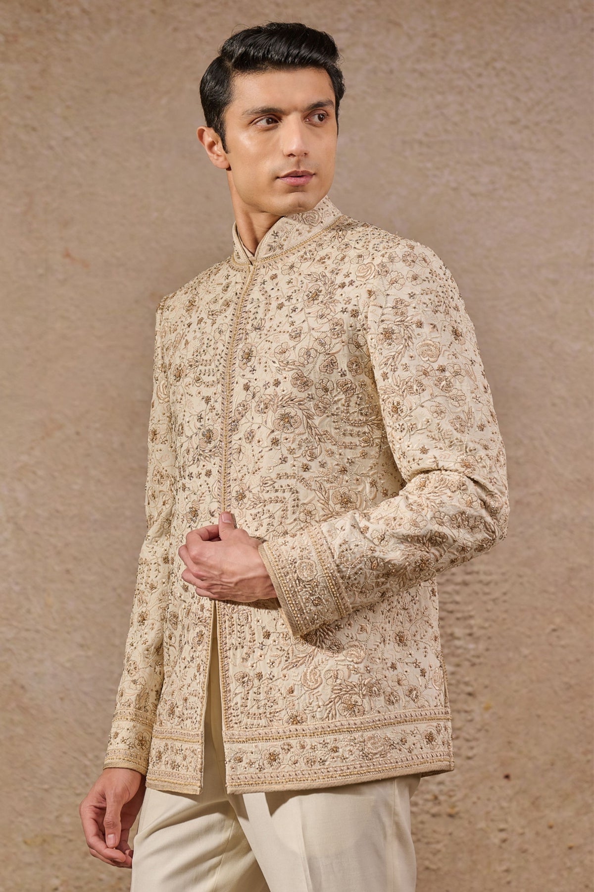 Hand-embroidered Floral Bandhgala