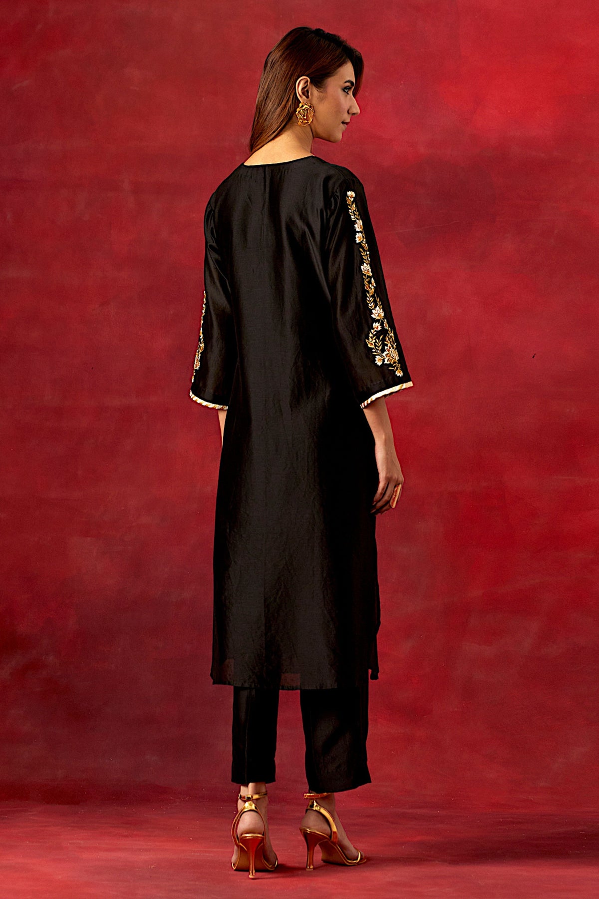 Black Round Hem Kurta Set