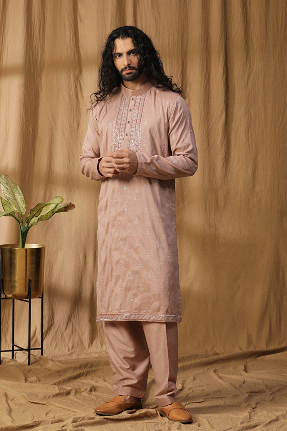 Rose Rooh Embroidery Kurta Set