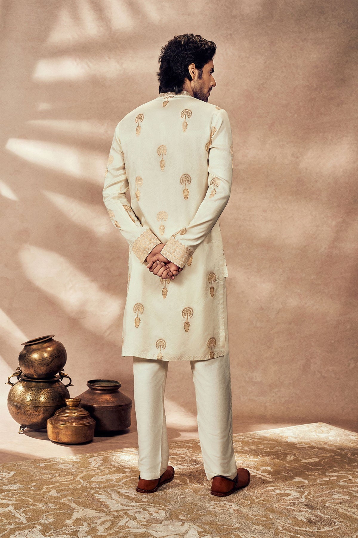 Ivory Traveller&#39;s Palm Jacquard Kurta