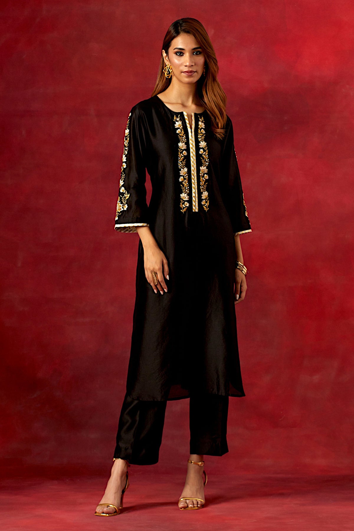 Black Round Hem Kurta Set