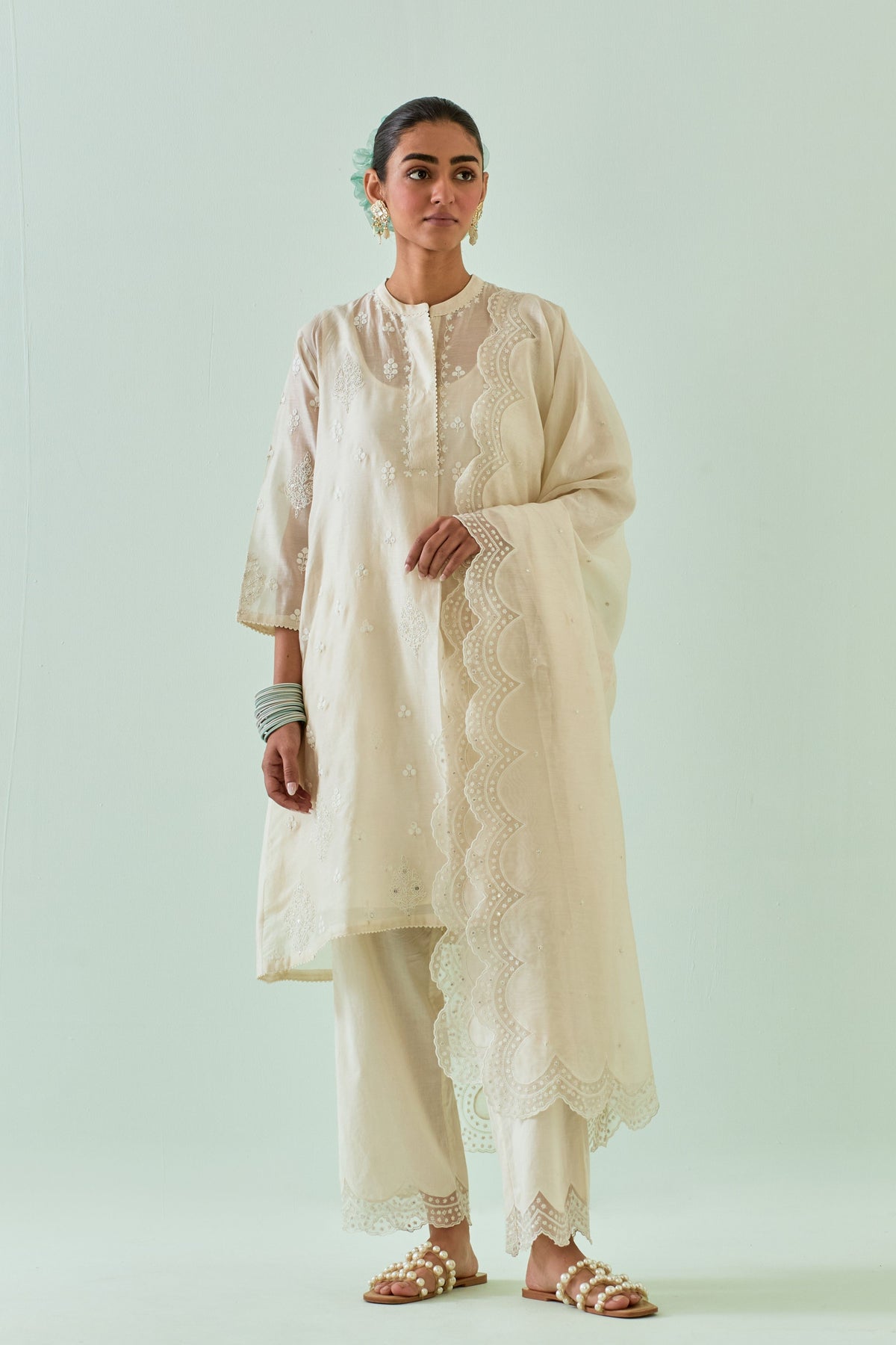 Off White Dori Embroidery Kurta Set