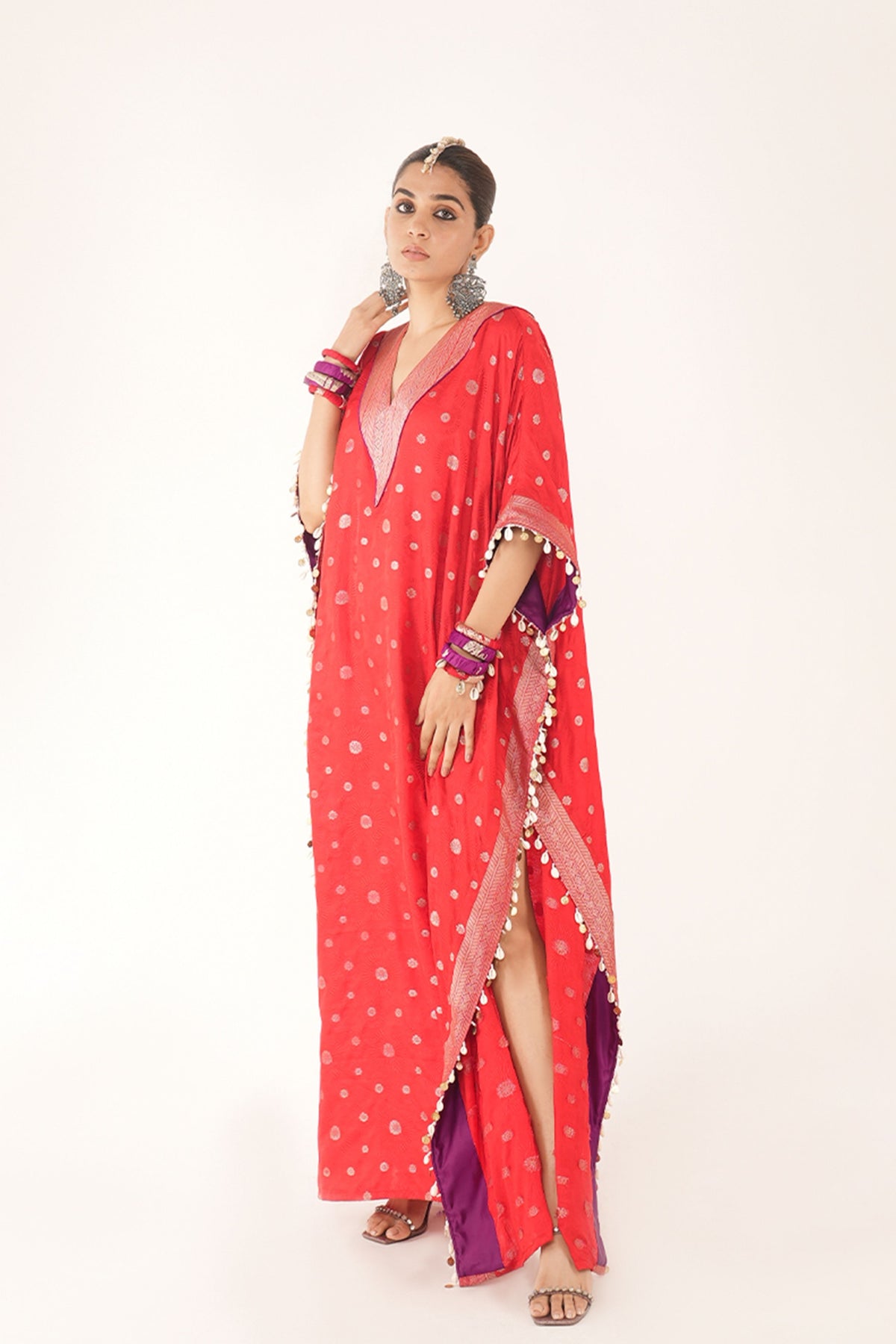 Som Red Kaftan