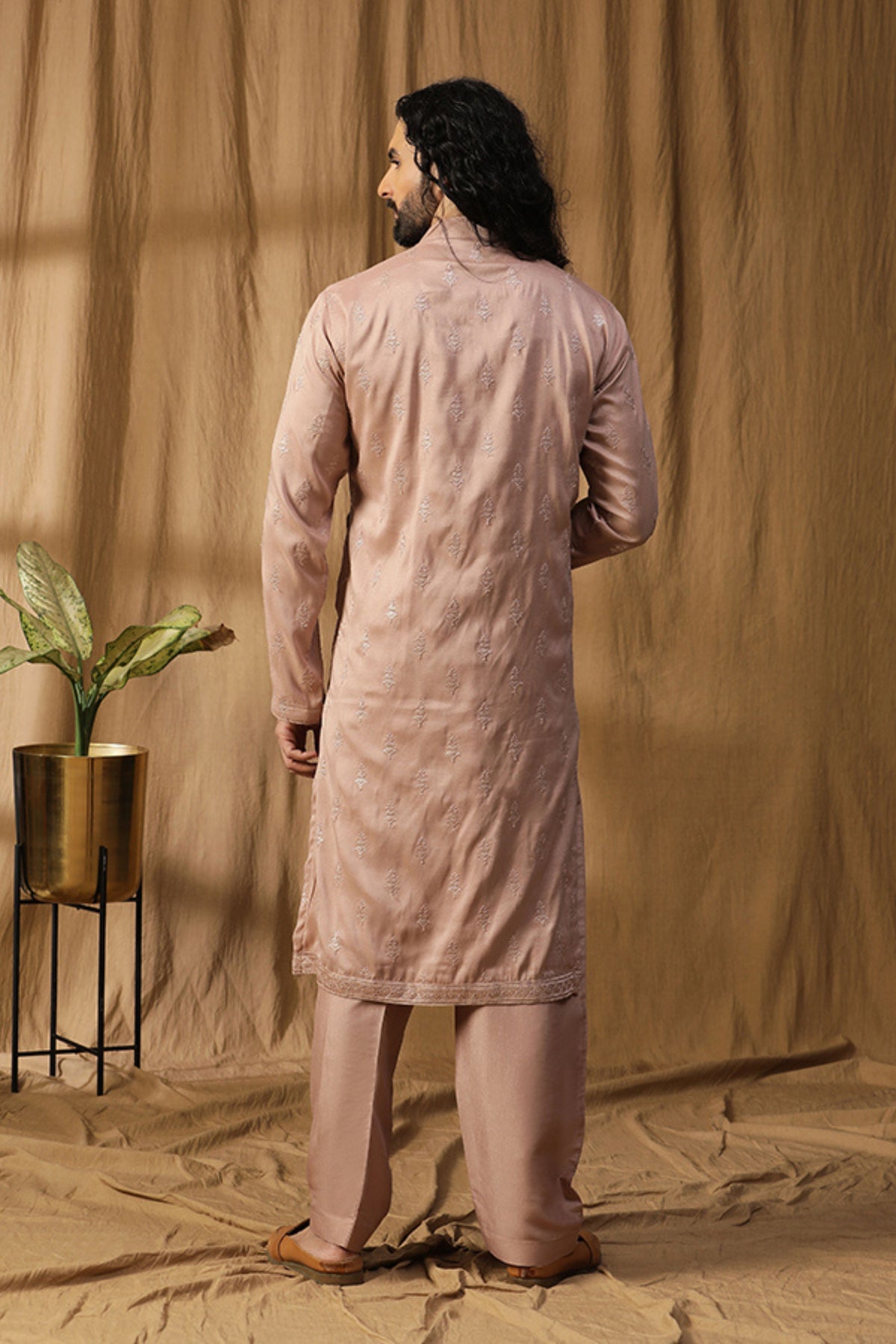 Rose Rooh Embroidery Kurta Set