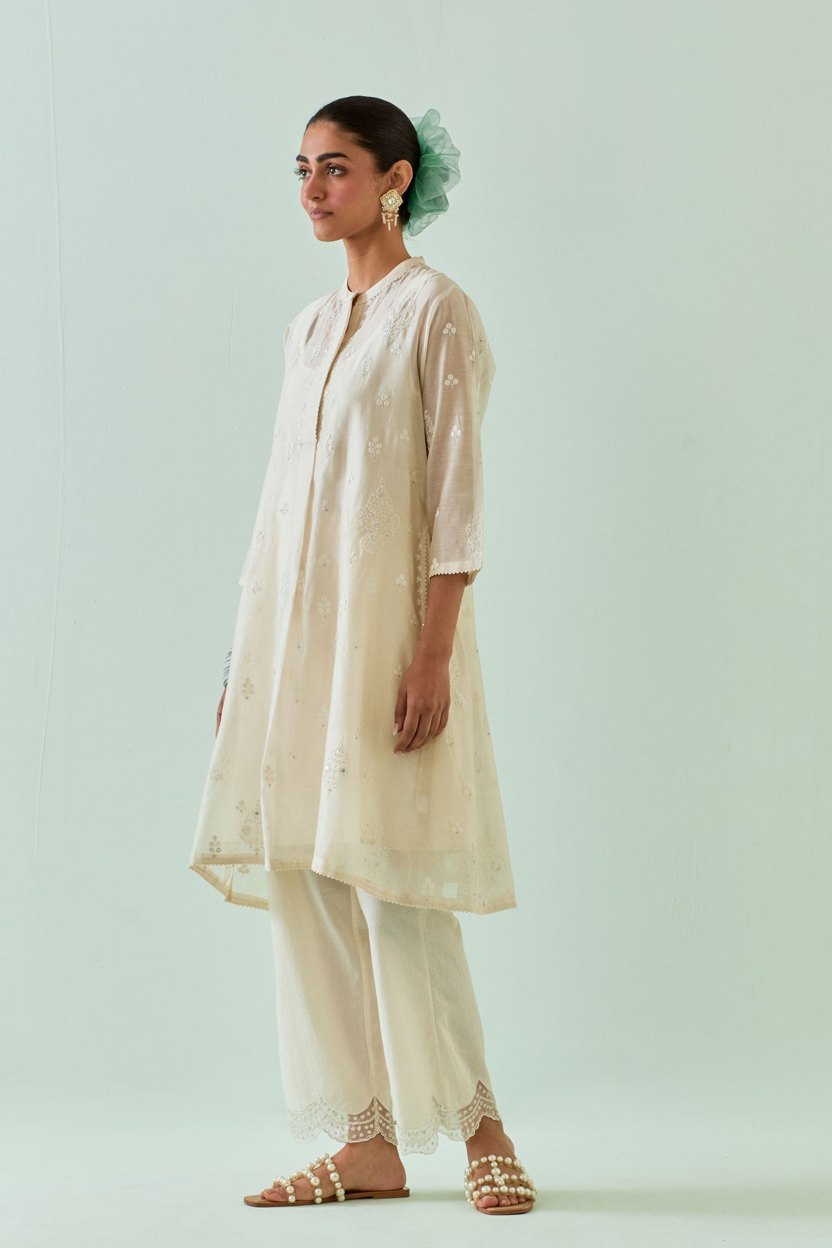 Off White Dori Embroidery Kurta Set