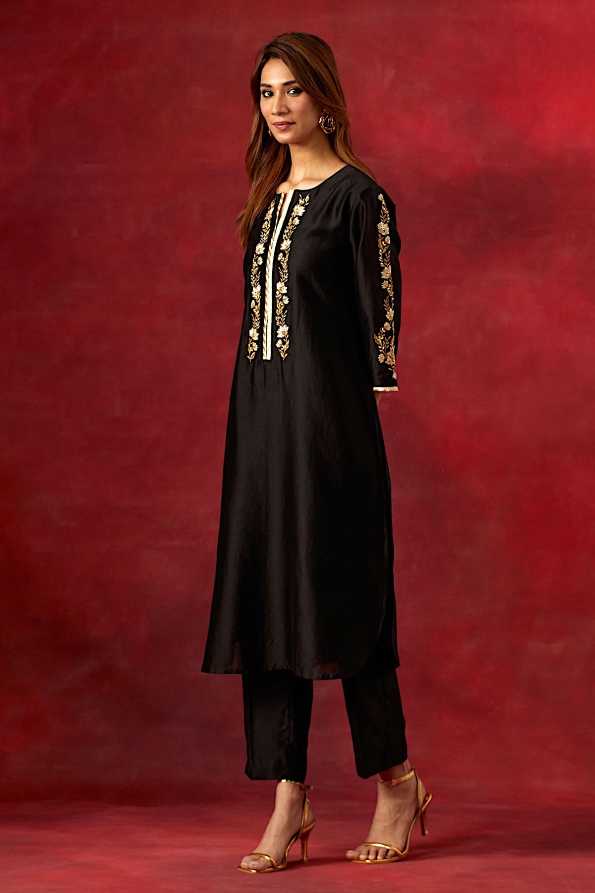 Black Round Hem Kurta Set