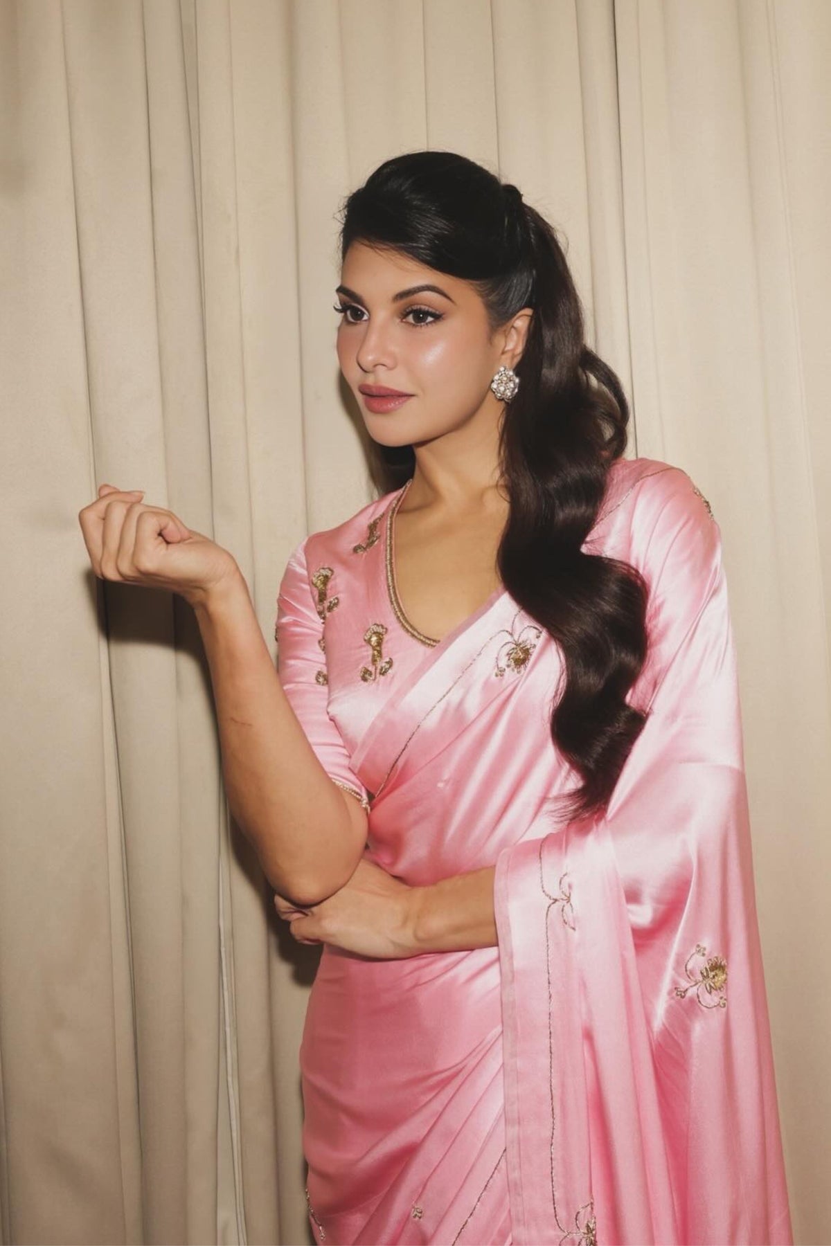 Jacqueline Fernandez in Raw Mango