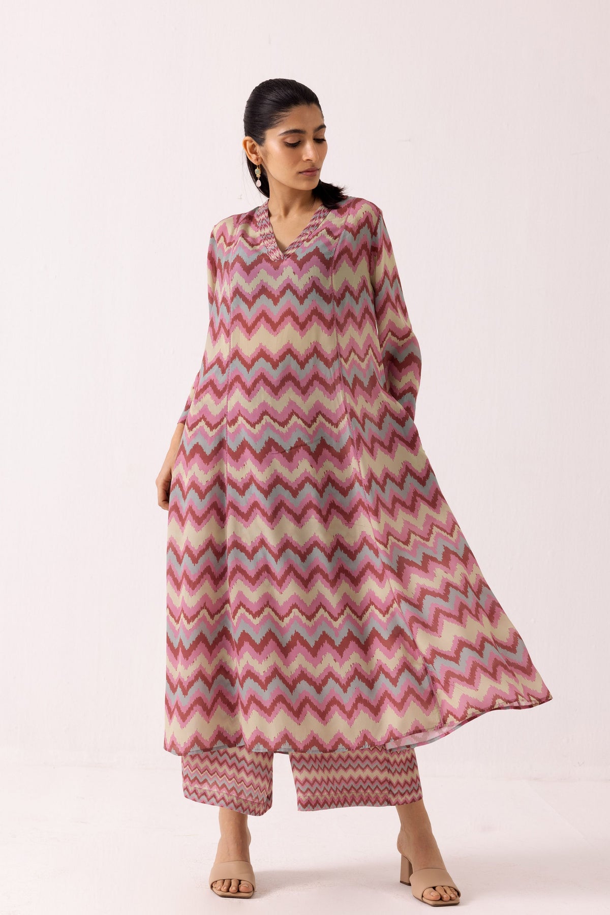 Thea Chevron Kurta in Pink