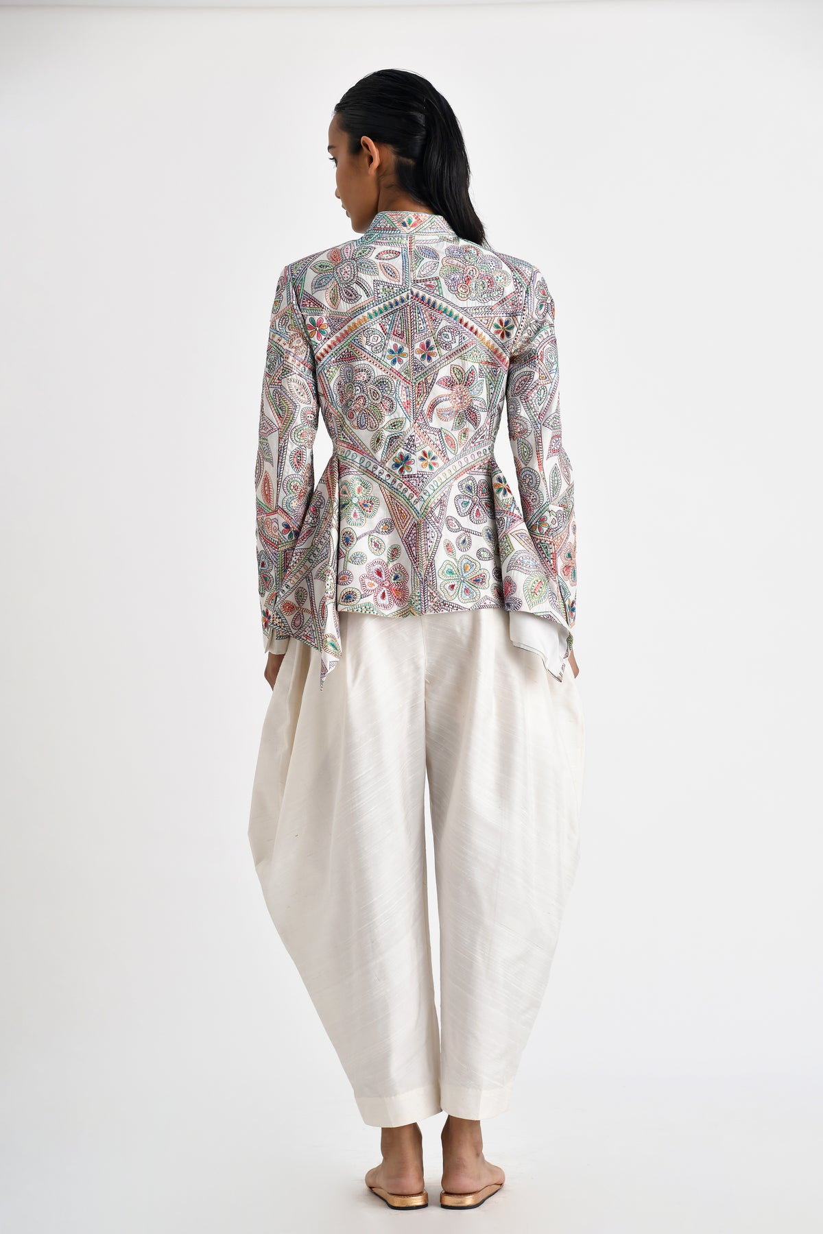 Antea Asymmetric Jacket