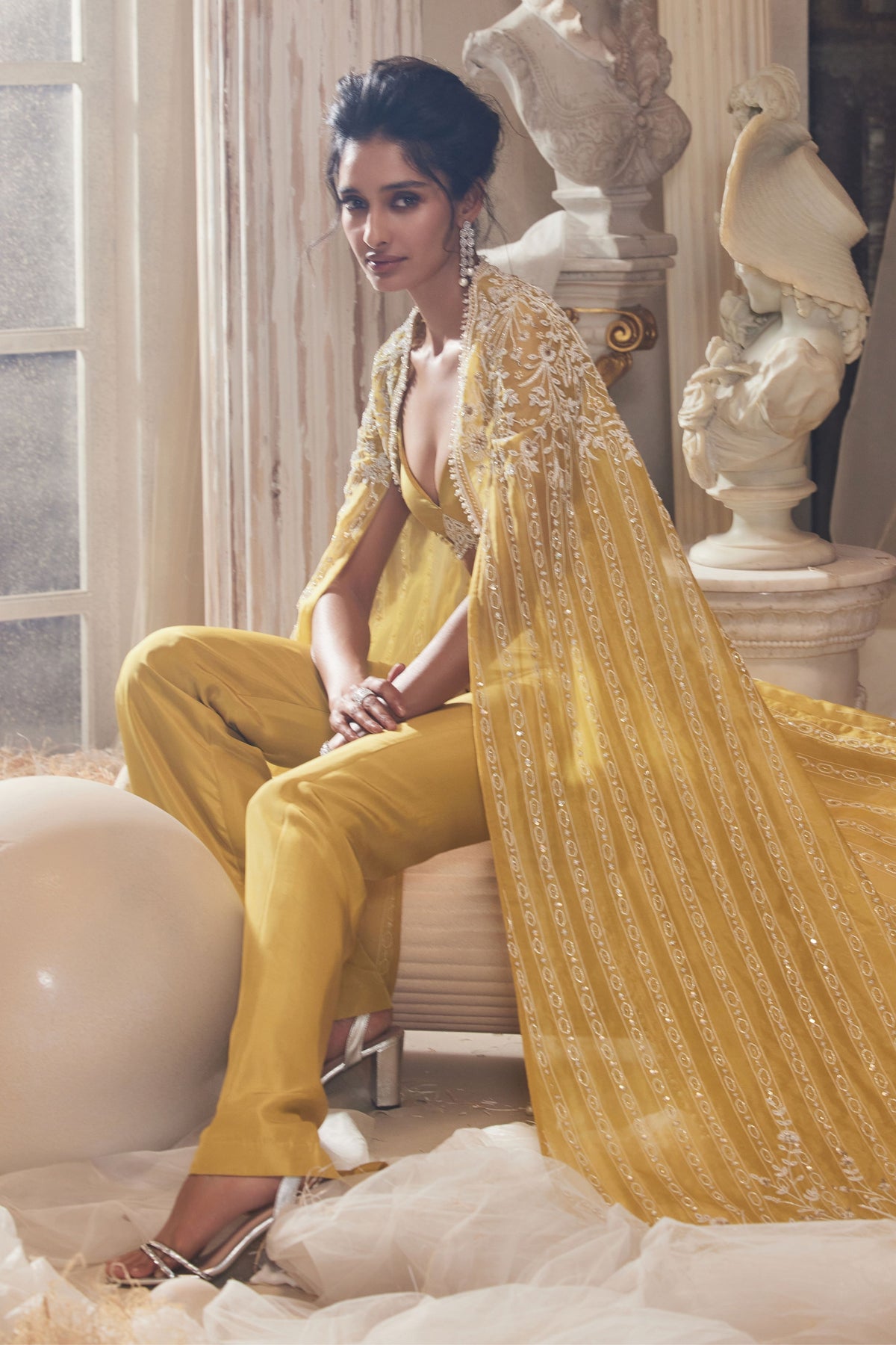 Kira Yellow Cape Set