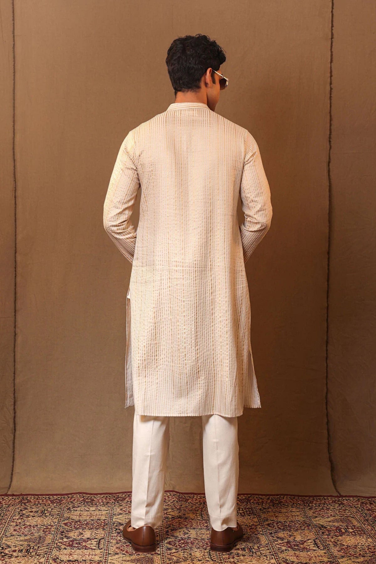 Off-white Kurta Set