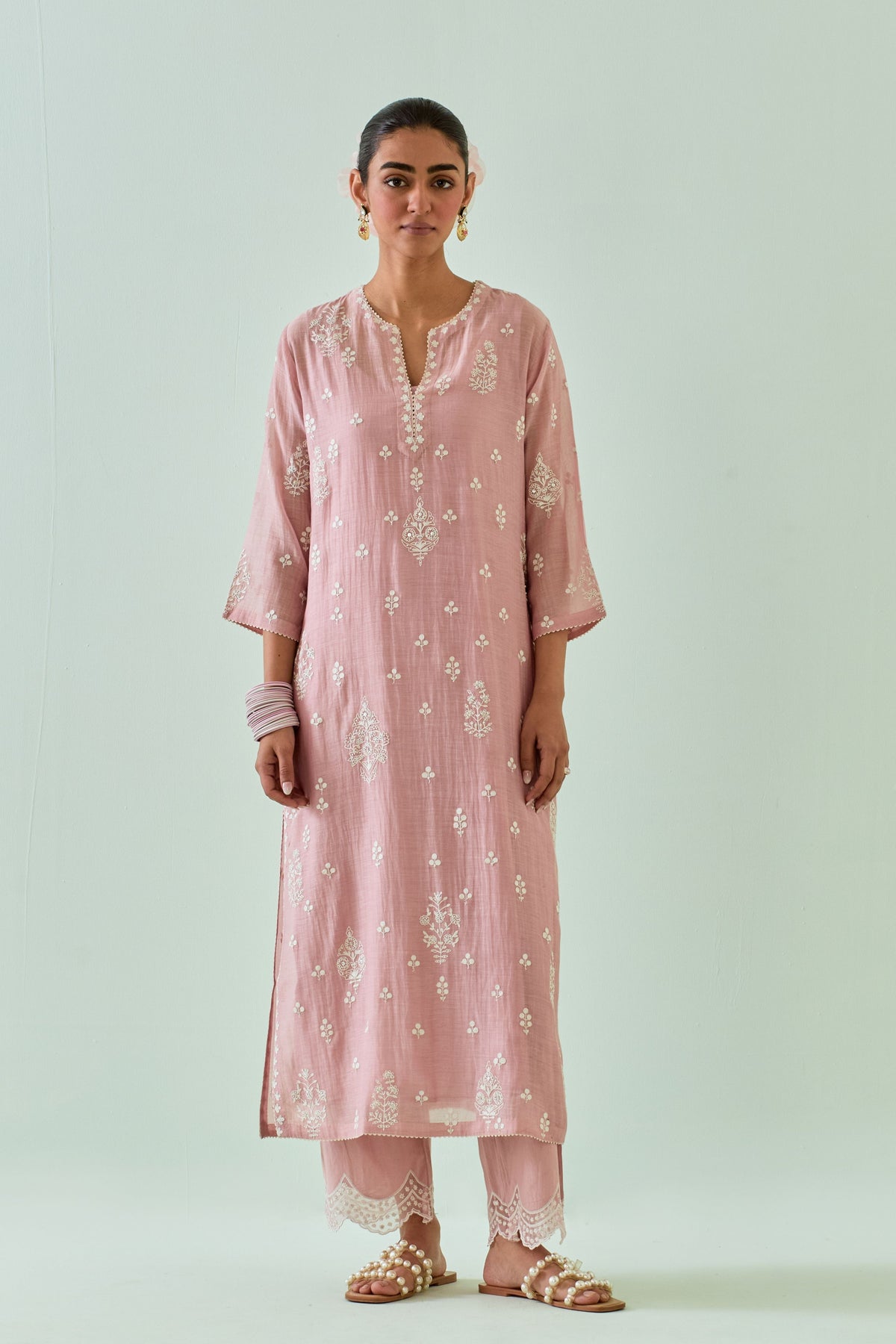 Pink Scalloped Embroidery Kurta Set