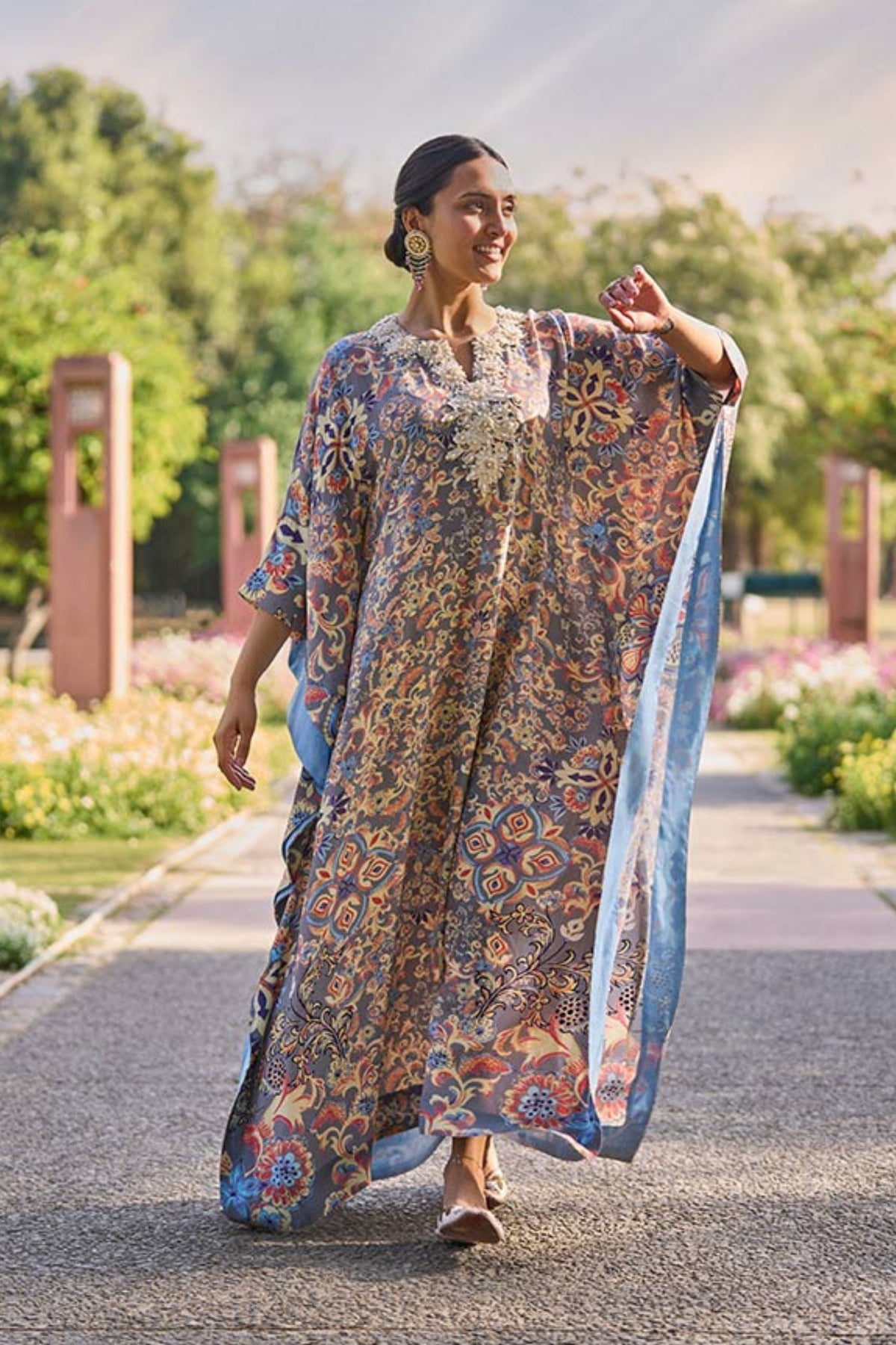 Zuhr Kaftan In Grey