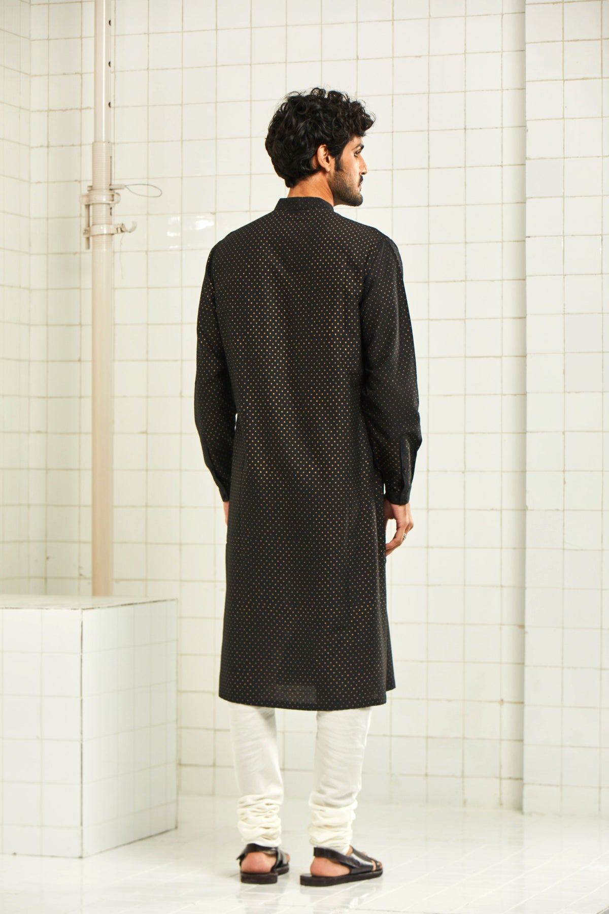 Dhadhu Pintuck Kurta Set