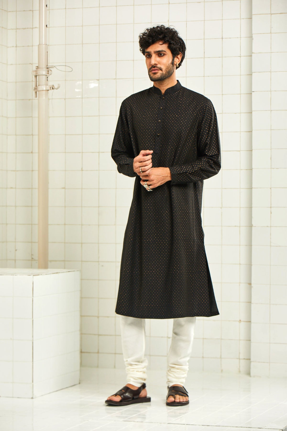 Dhadhu Pintuck Kurta Set