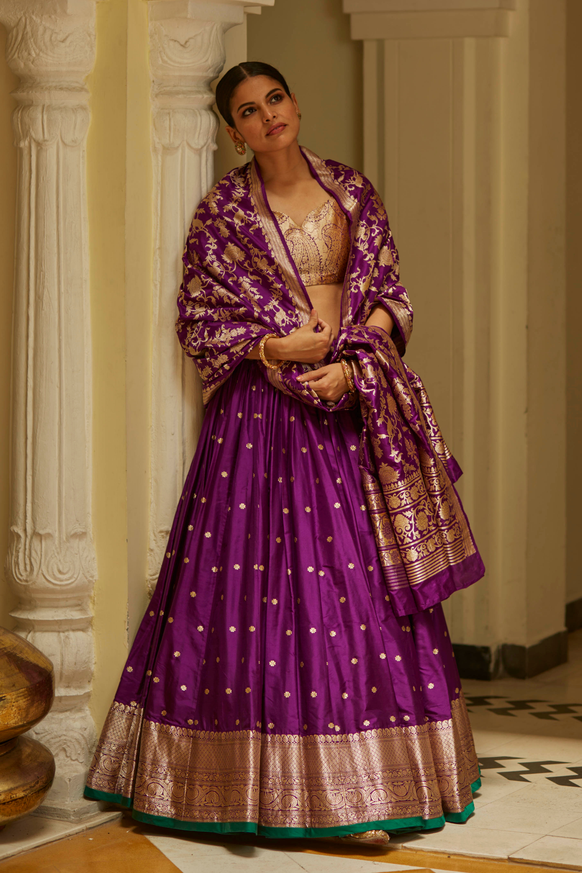 Jamuni Tehvaar Lehenga