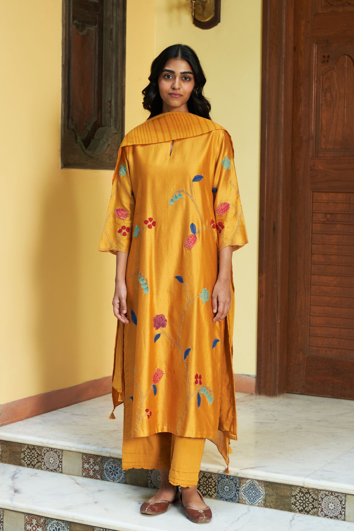 Amber Applique Kurta Set