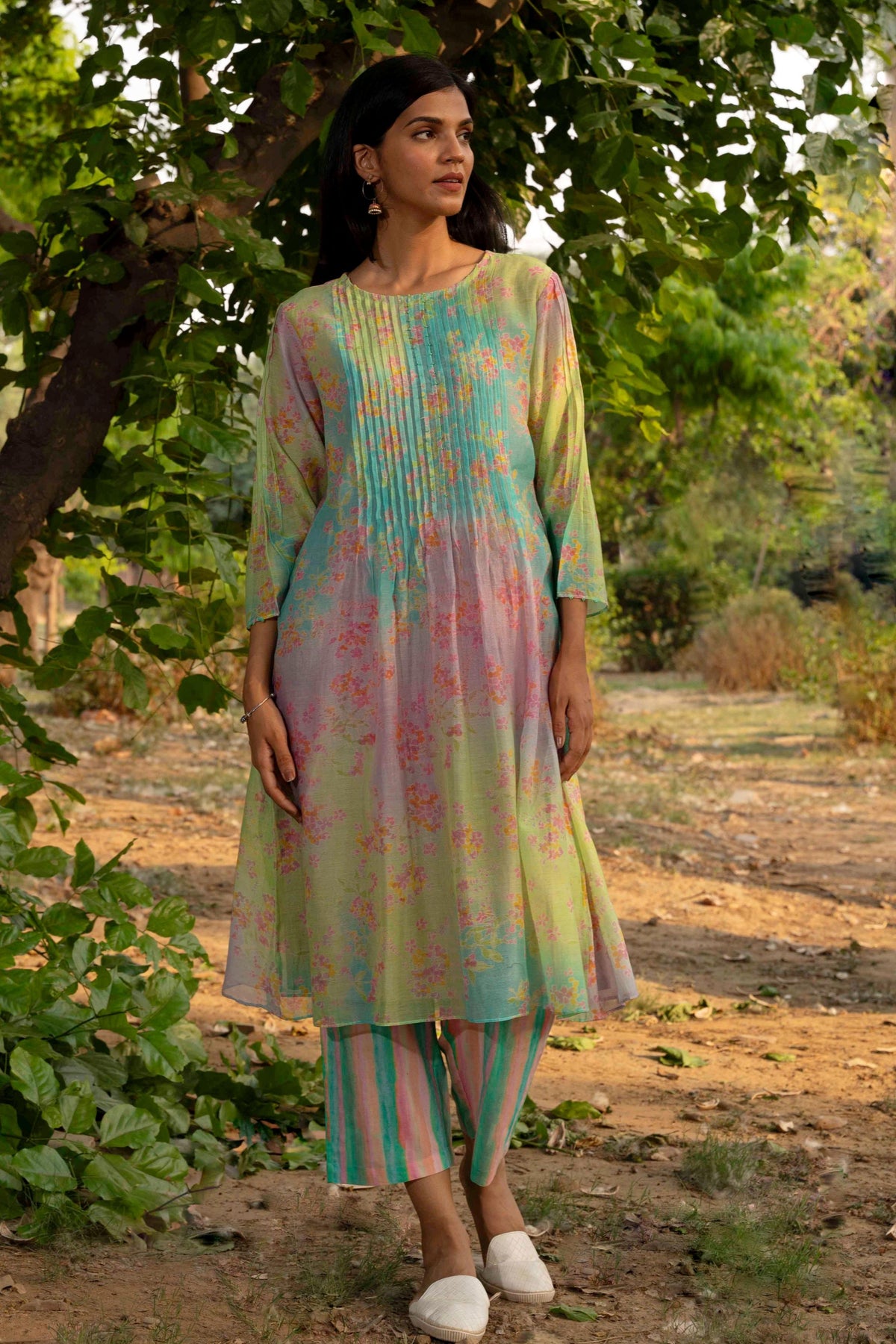 Muliti Color Kurta Set With Floral Prints