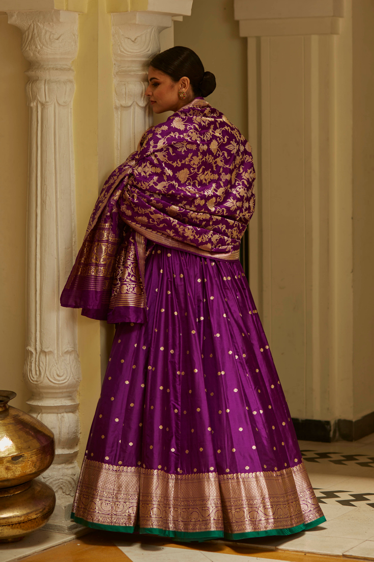 Jamuni Tehvaar Lehenga