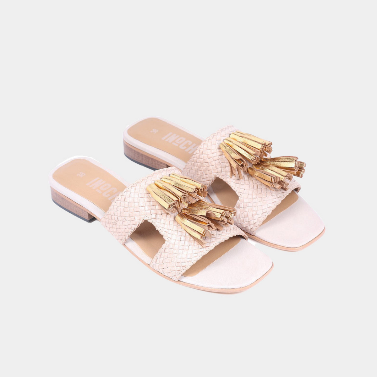 Pastel Peach Cala Flats