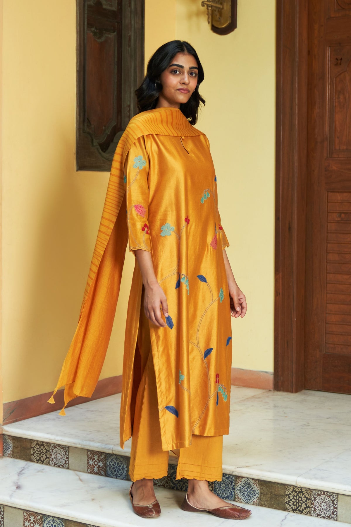 Amber Applique Kurta Set