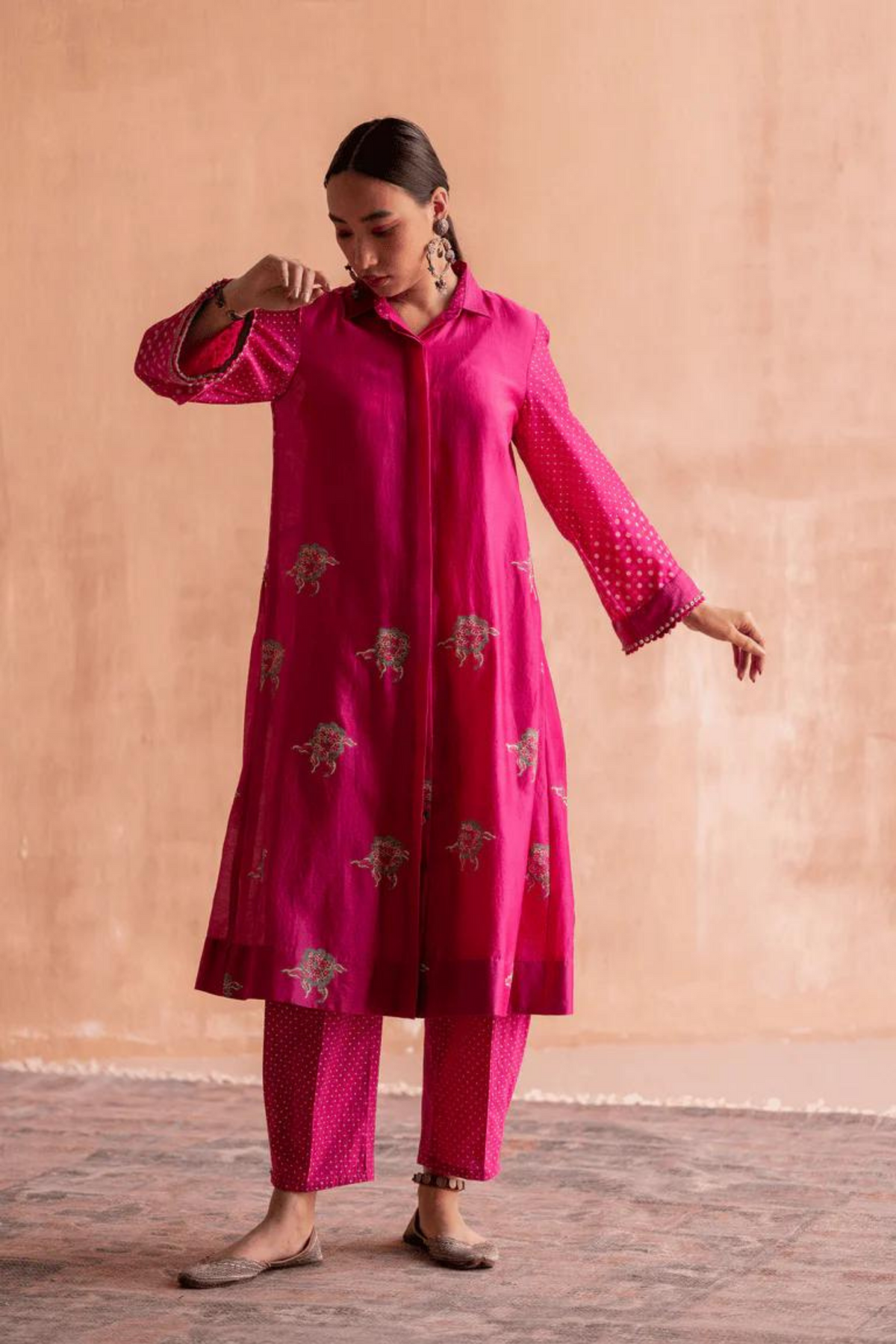 Saket Kurta