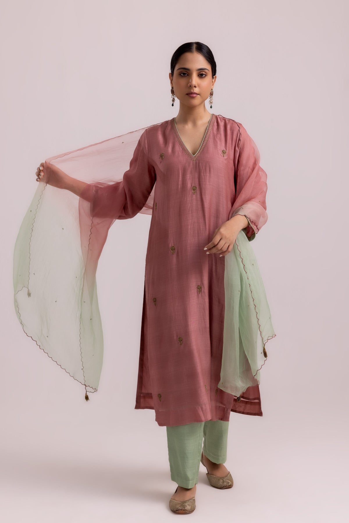 Veena Dusty Pink Kurta Set