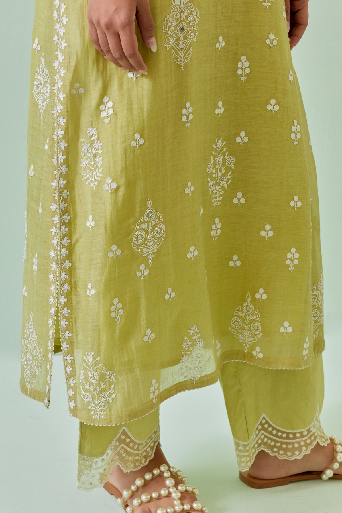 Green Scalloped Embroidery Kurta Set