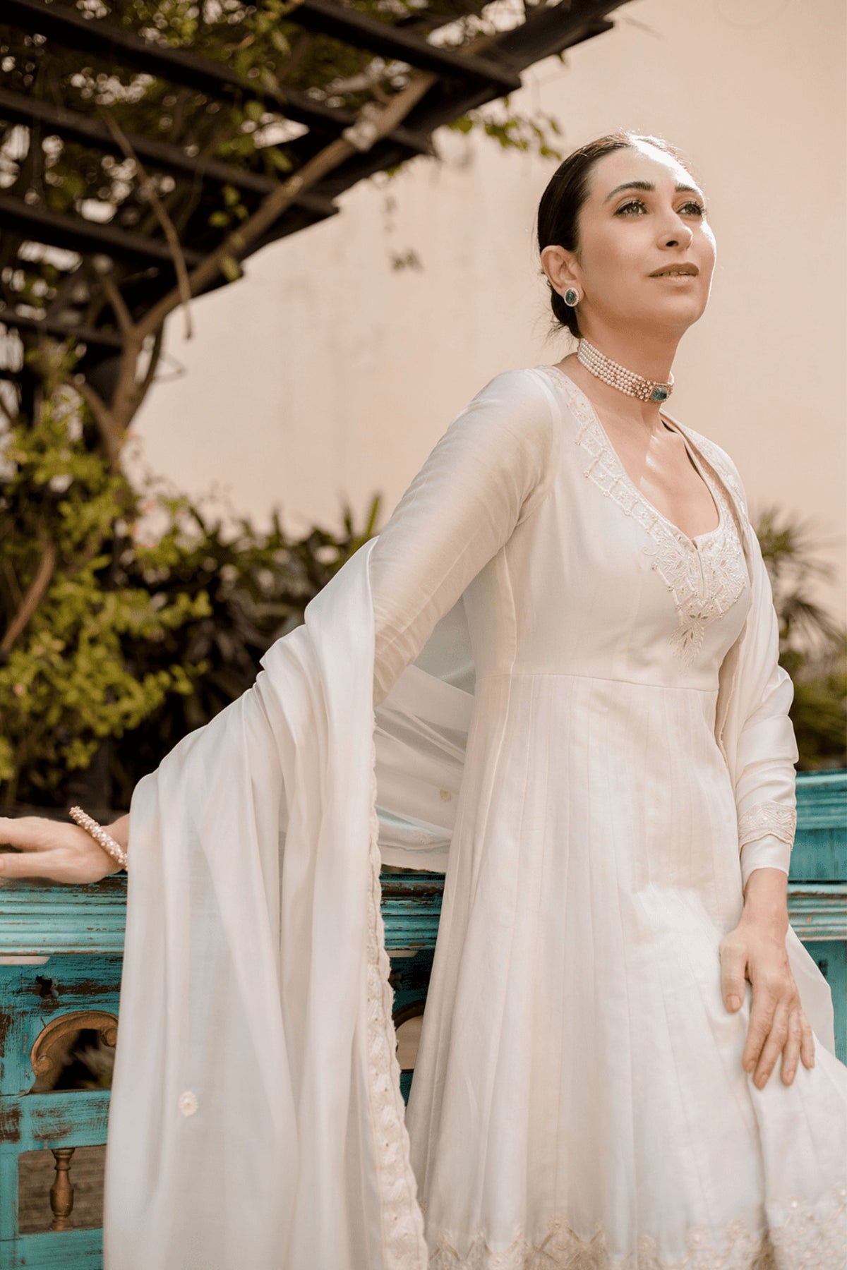 Karishma Kapoor in Punit Balana