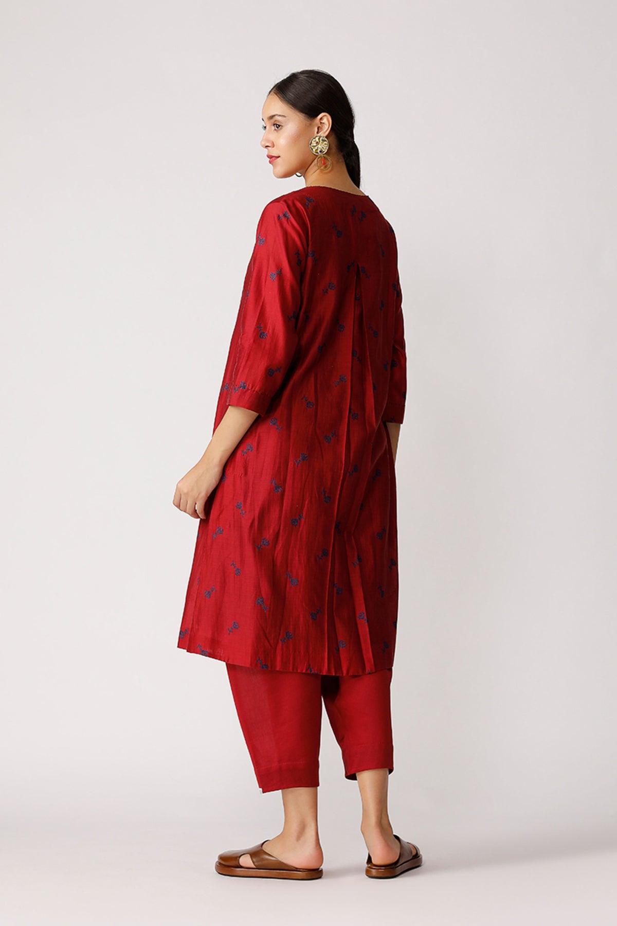 Wine Swivel Embroidered Kurta