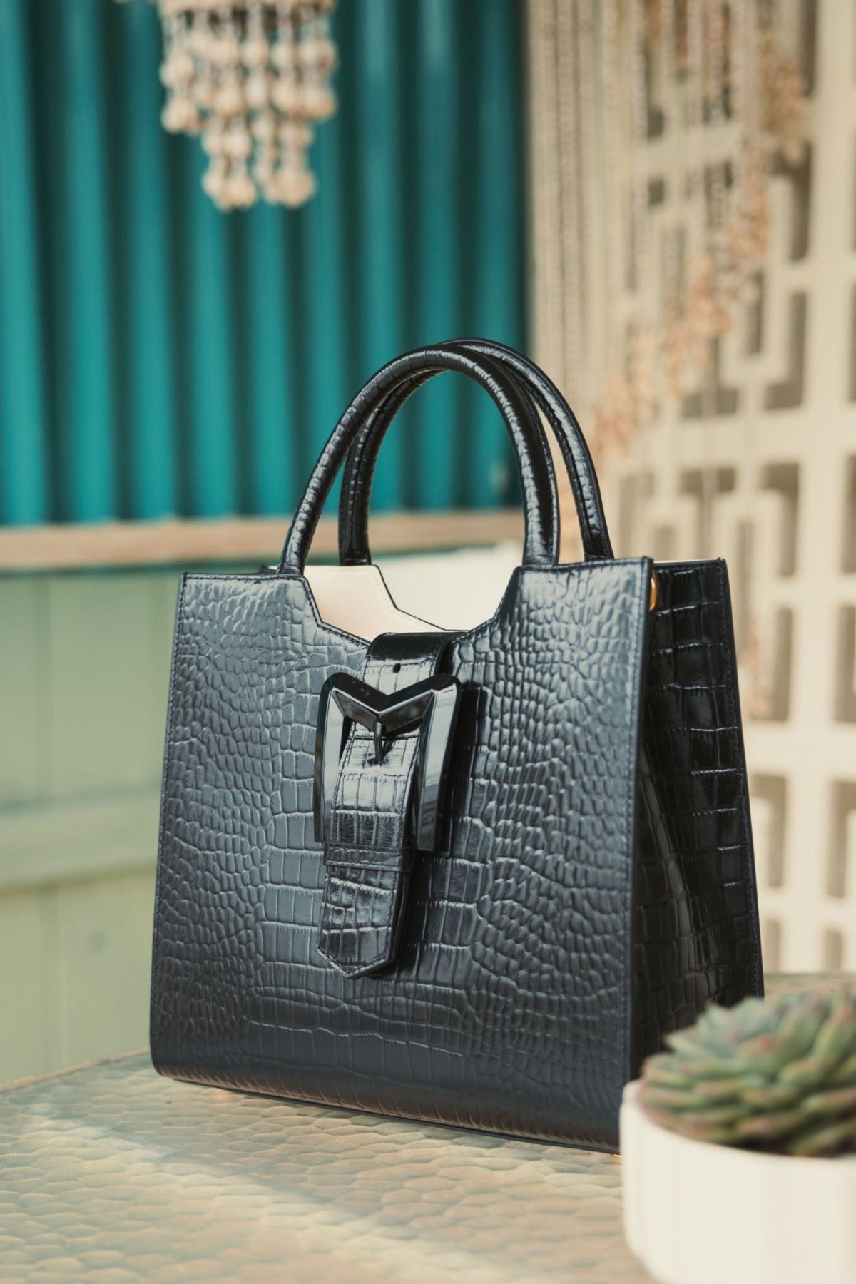 Medium Tote