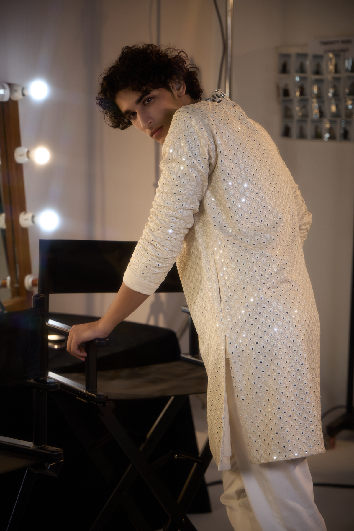 Booti Mirrorwork Straight Kurta