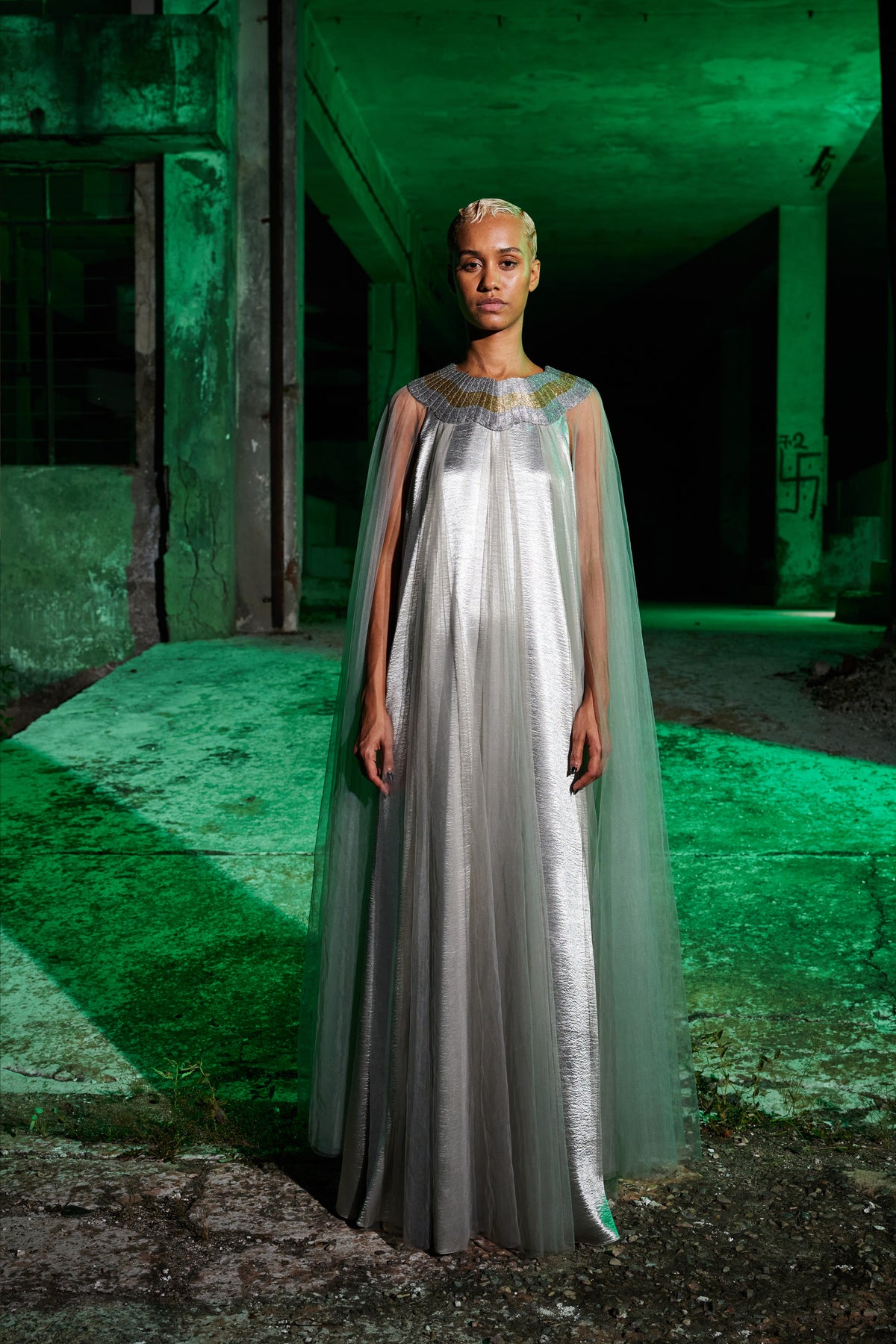 Wave Metallic Yoke Tulle Kaftan