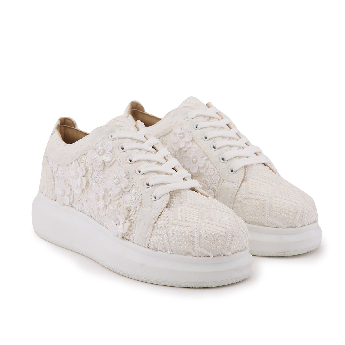 Daphne Flat Sneakers