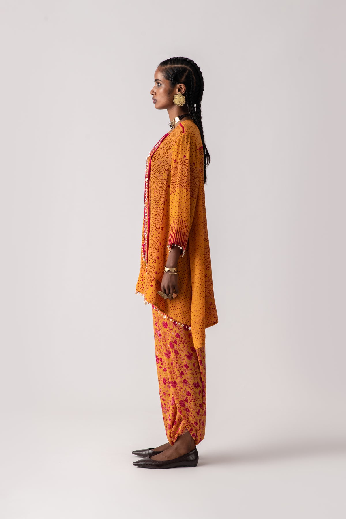 Mitra short kurta with sadhavi drape trouser