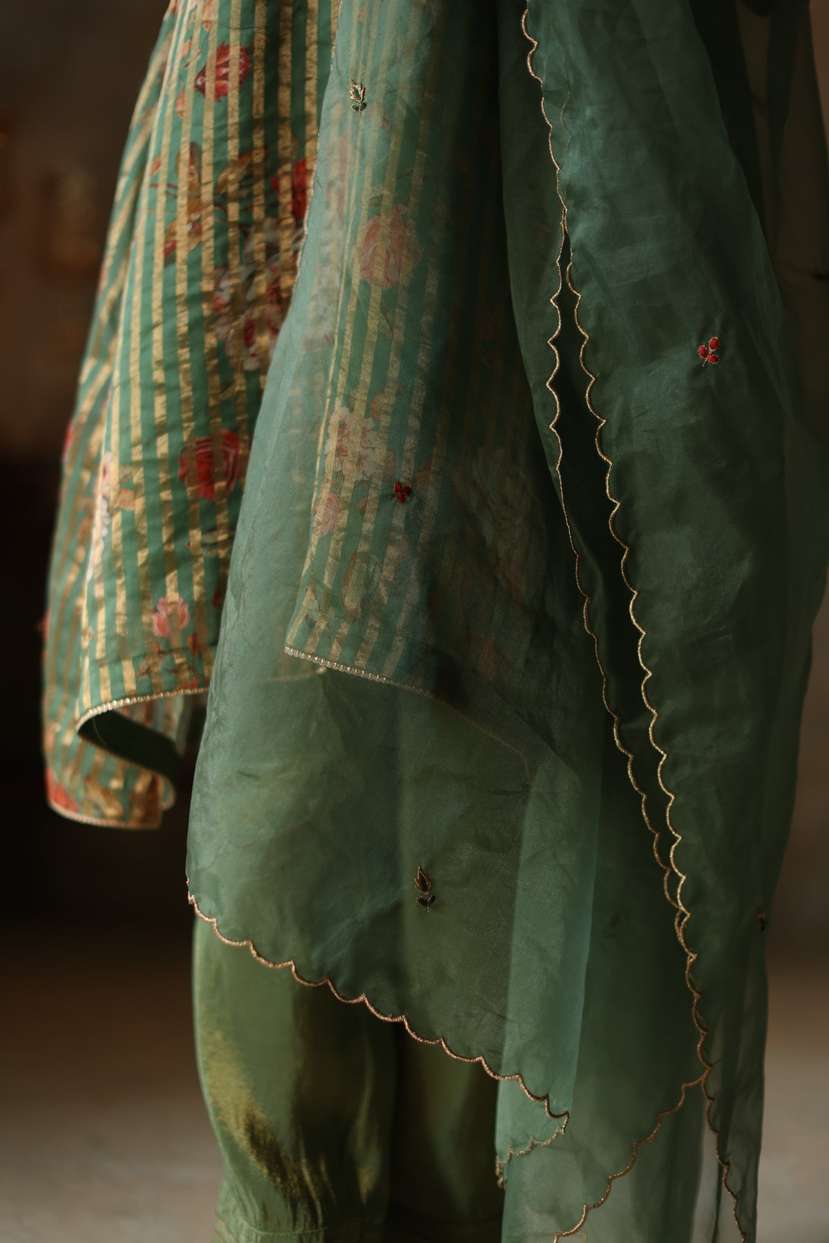 Ikai Kurta Set