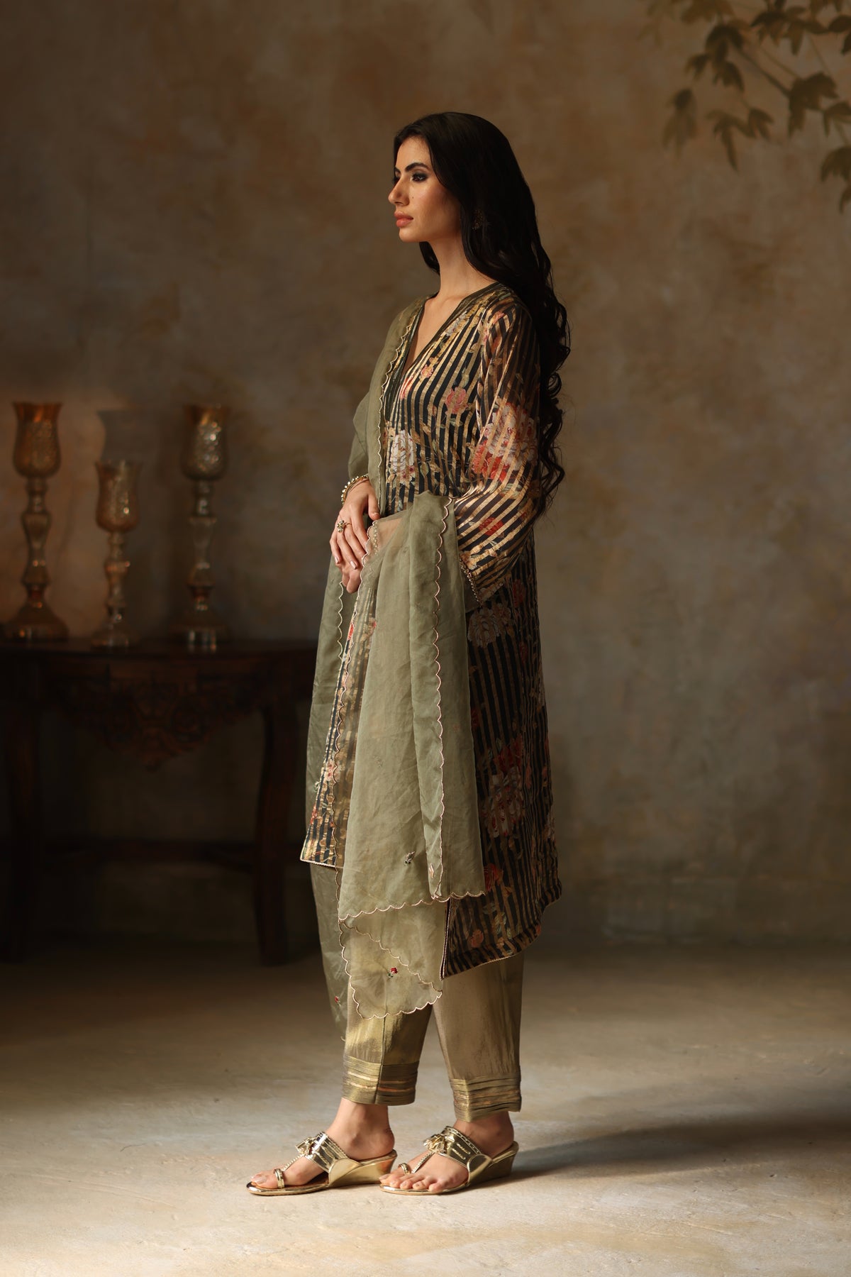 Ikai Kurta Set