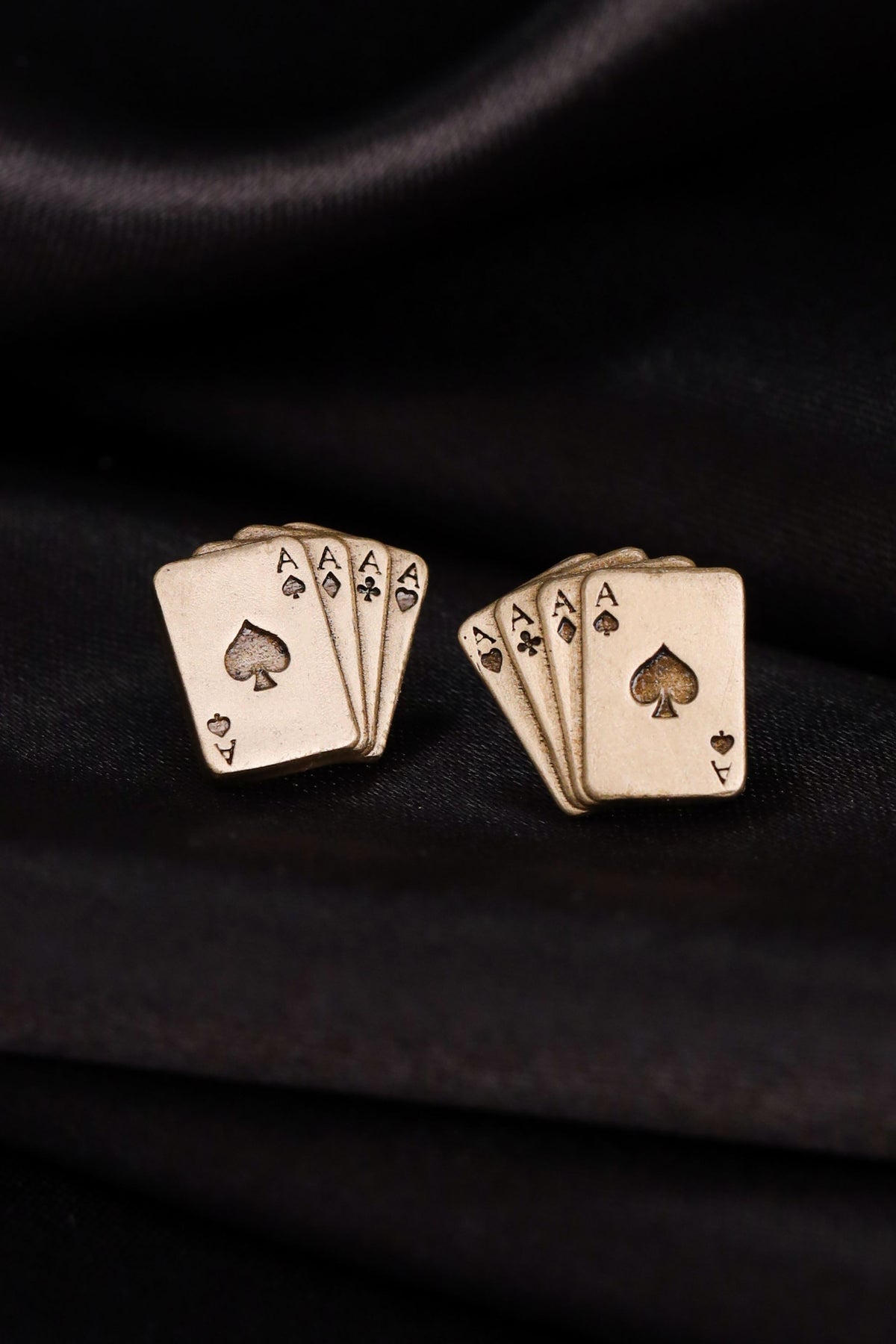 Aces Rule Collar Tips