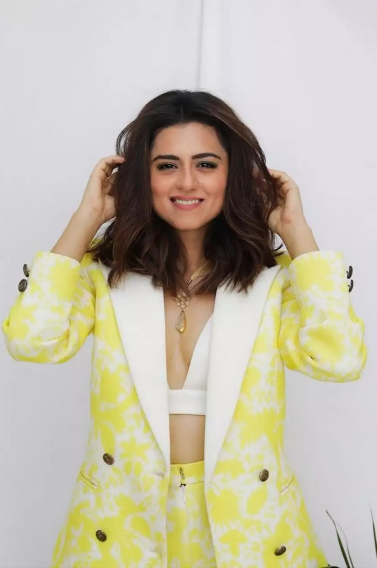 Yellow &amp; white scooba suzani blazer set