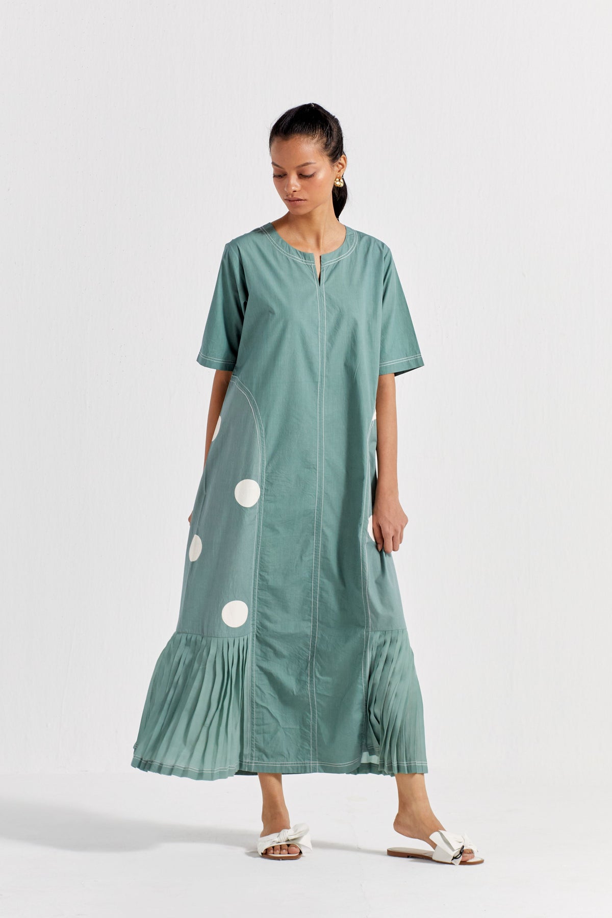 Side U-pleat Dress