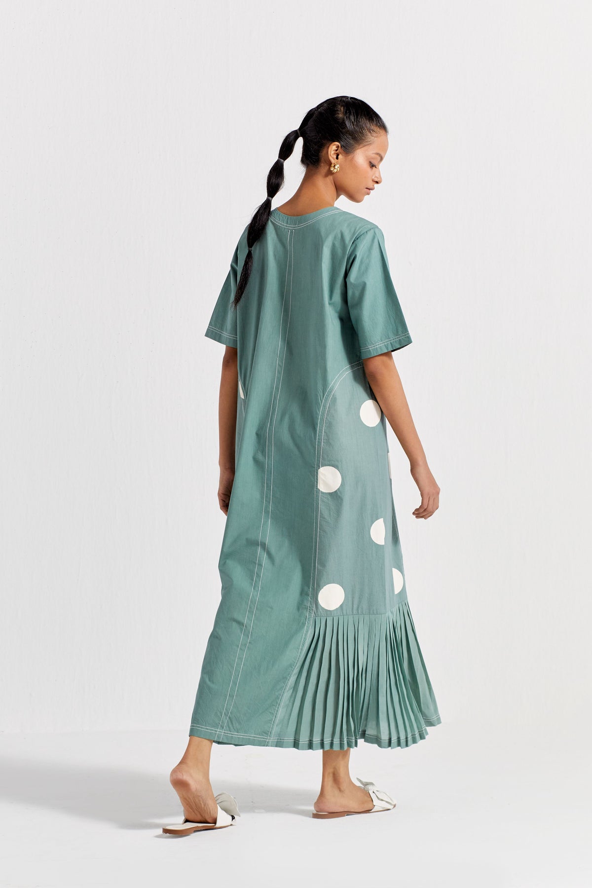 Side U-pleat Dress