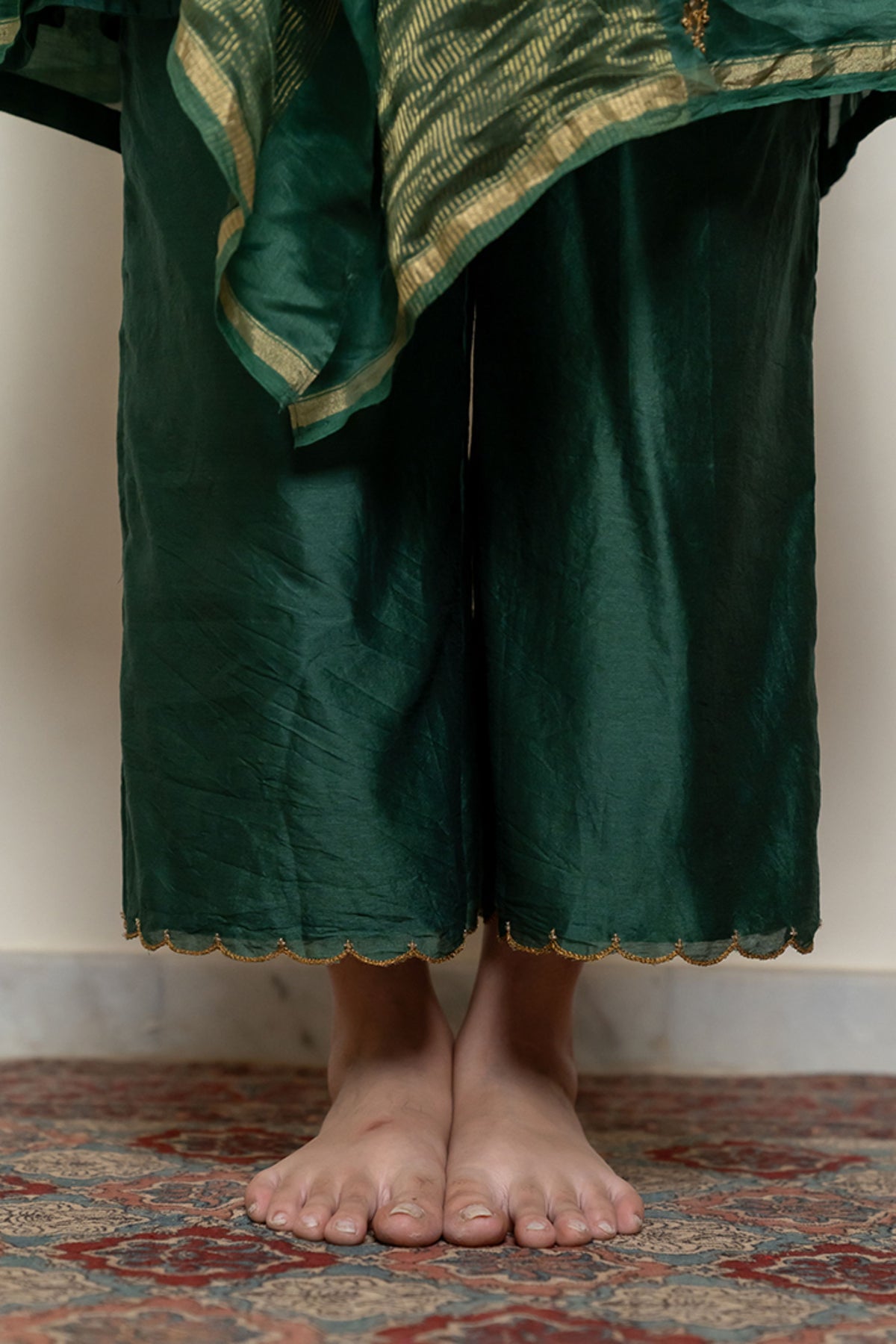 Roohi Kalidaar Kurta With Odhani