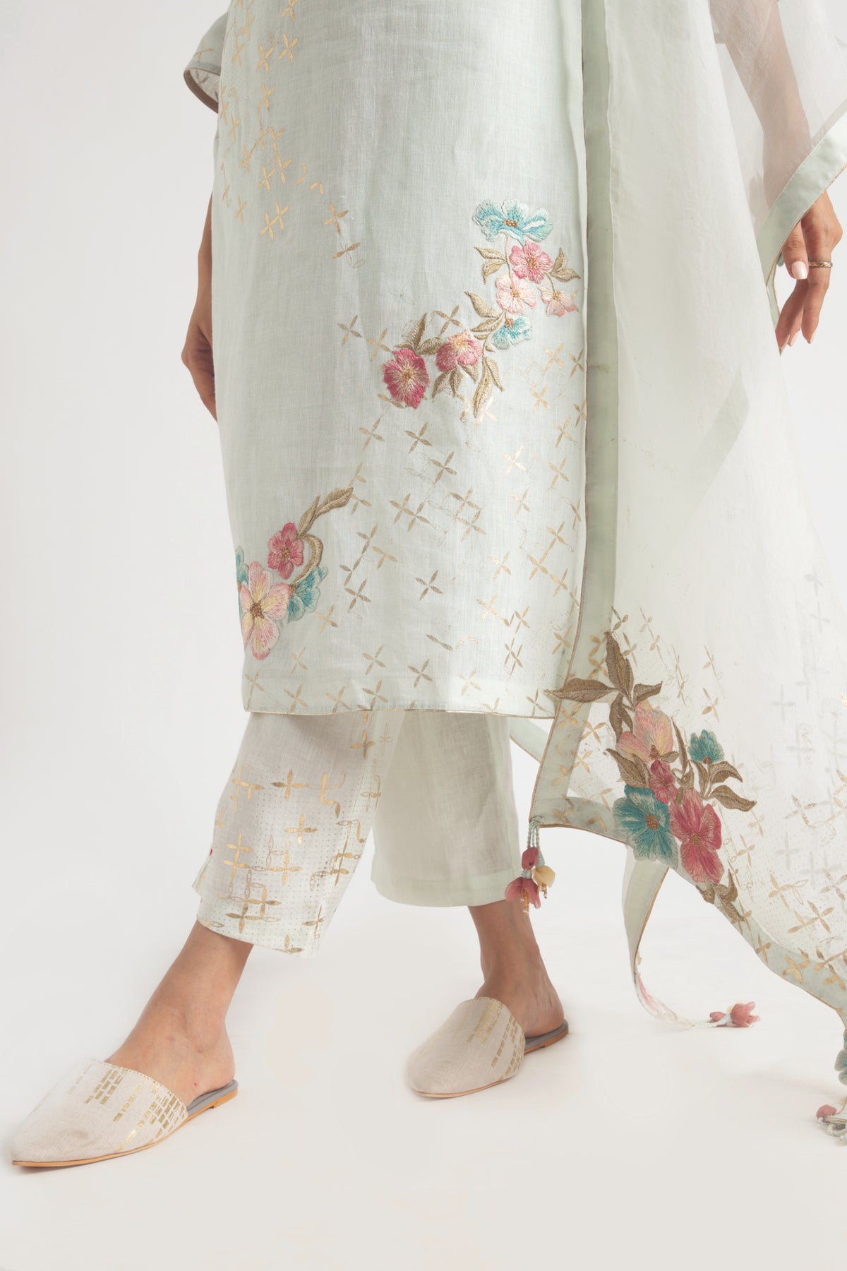 Bonny Corsage Kurta Set