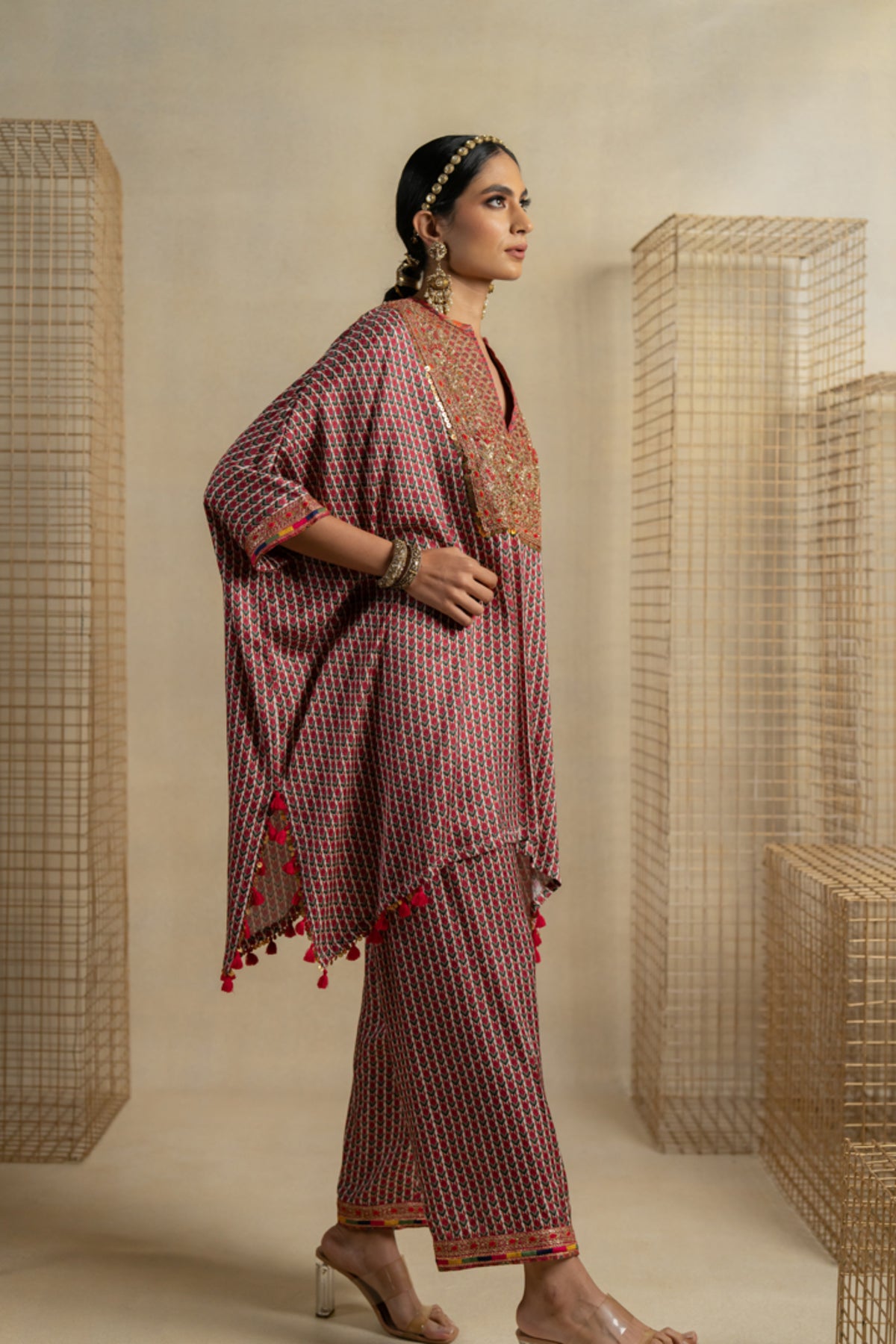 Mogra Abil Short Kaftan Set