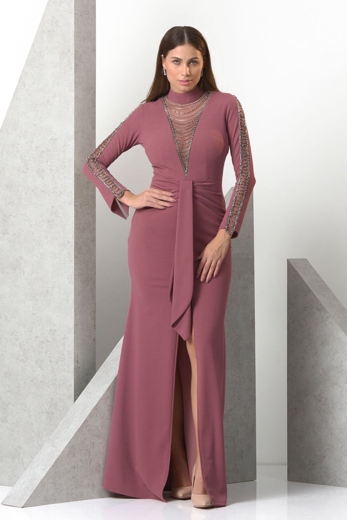 Traingle High Neck Smoked Pink Gown