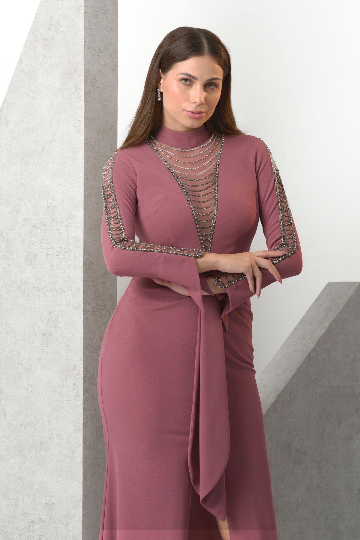 Traingle High Neck Smoked Pink Gown